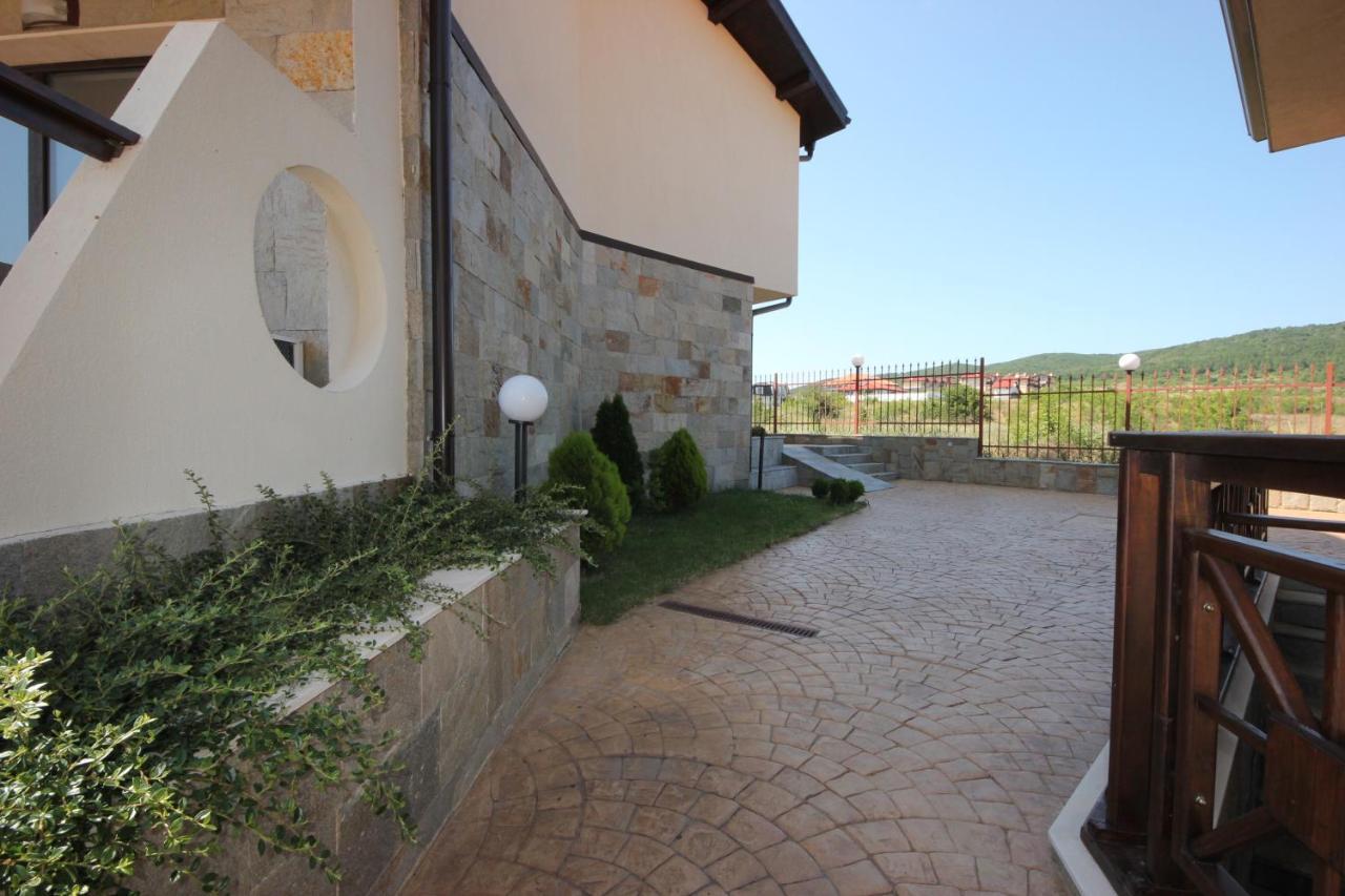 Menada Imperial Heights Villas Slantschew brjag Exterior foto